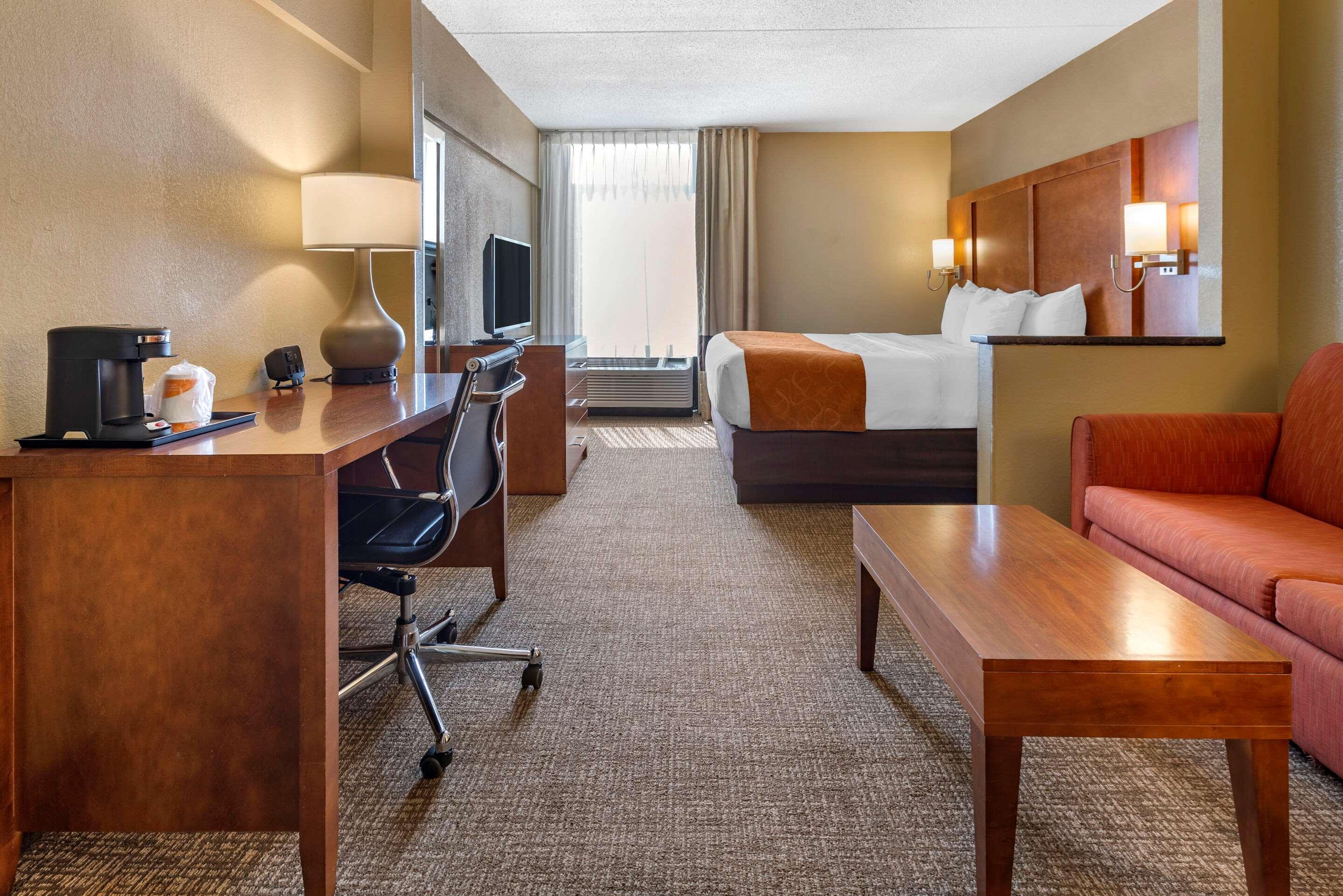 Comfort Suites Bethlehem Near Lehigh University And Lvi Airport Eksteriør billede